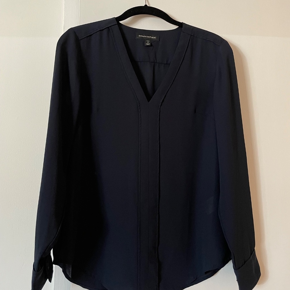 Banana Republic Navy Flowy V neck Long Sleeve Top Blouse SP Small Petite